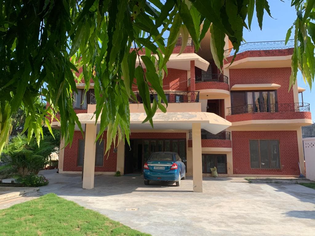 KRIMSON BRICKS HOMESTAY main