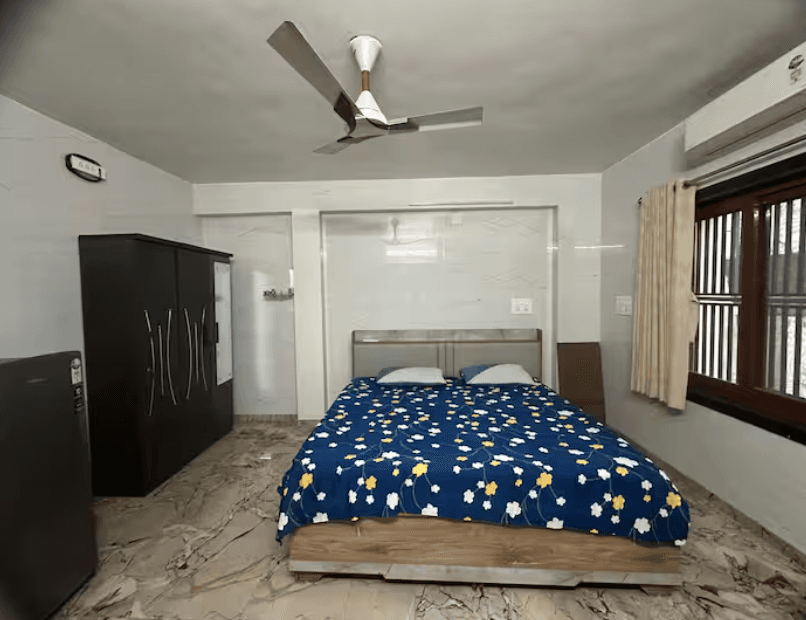 Home Stay S G highway