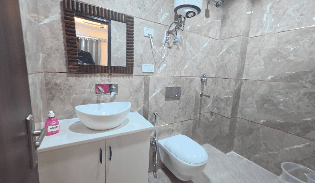 Sky-High Cozy 1BHK 4