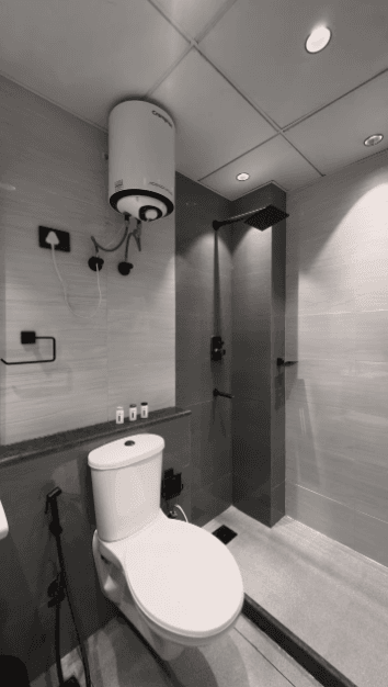 Luxury Studio • High-Rise 2